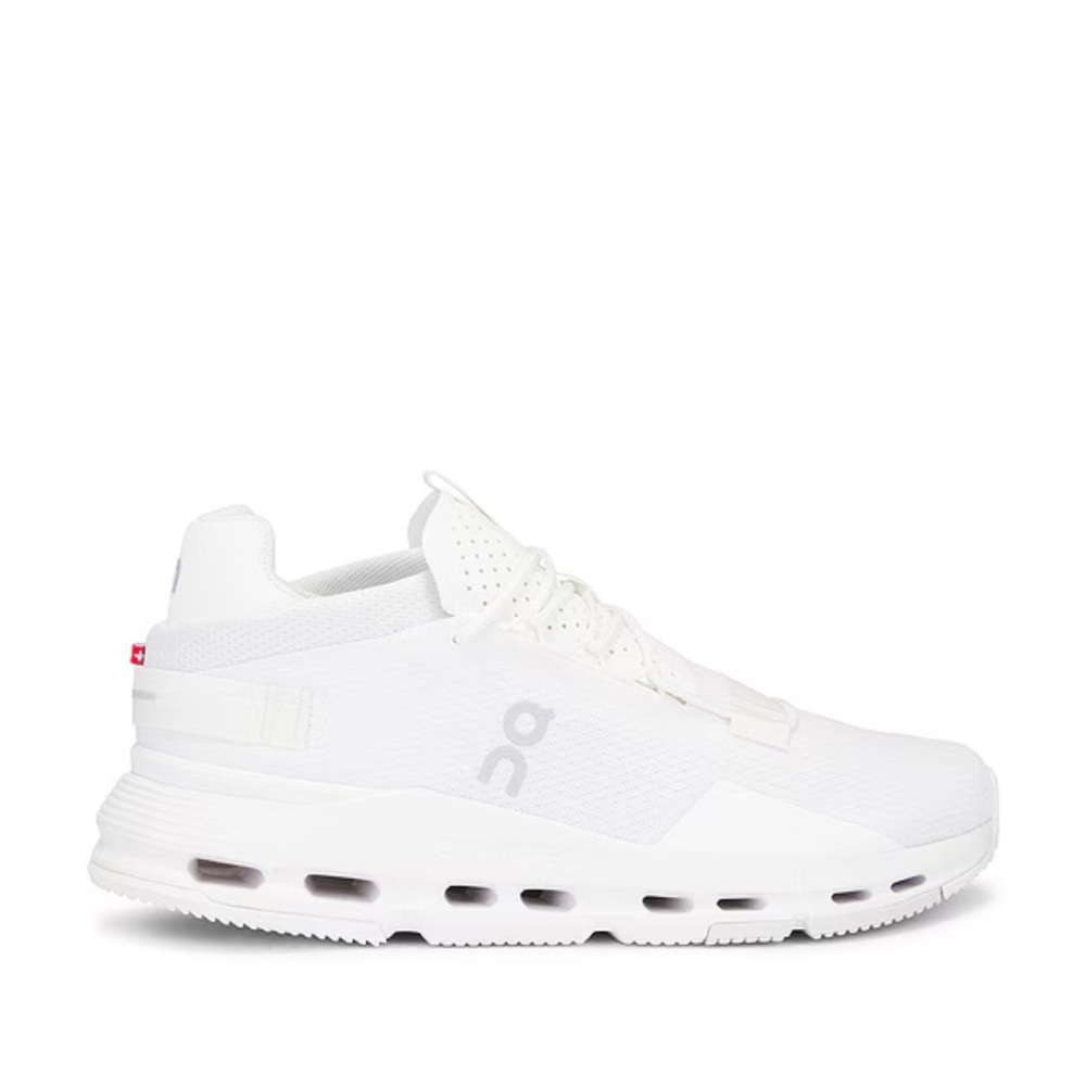 On Running Cloudnova Women’s Size 9.5 White Gym Shoe